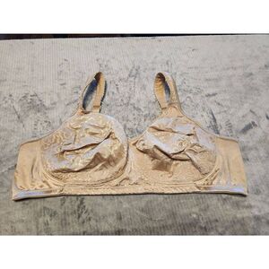 Playtex 18 Hour Ultimate Lift & Support Wireless Bra 4745 Size 44C Beige